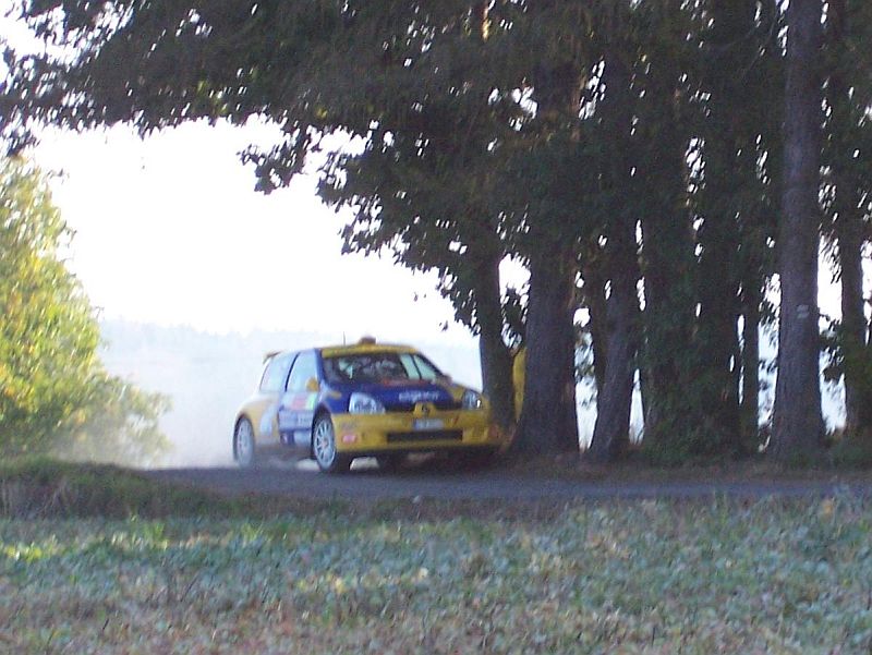 03 Renault Clio
